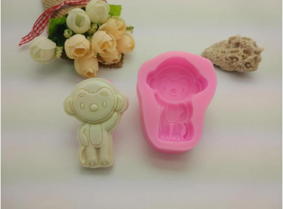 模具硅膠制品用什么才能清洗干凈 ？